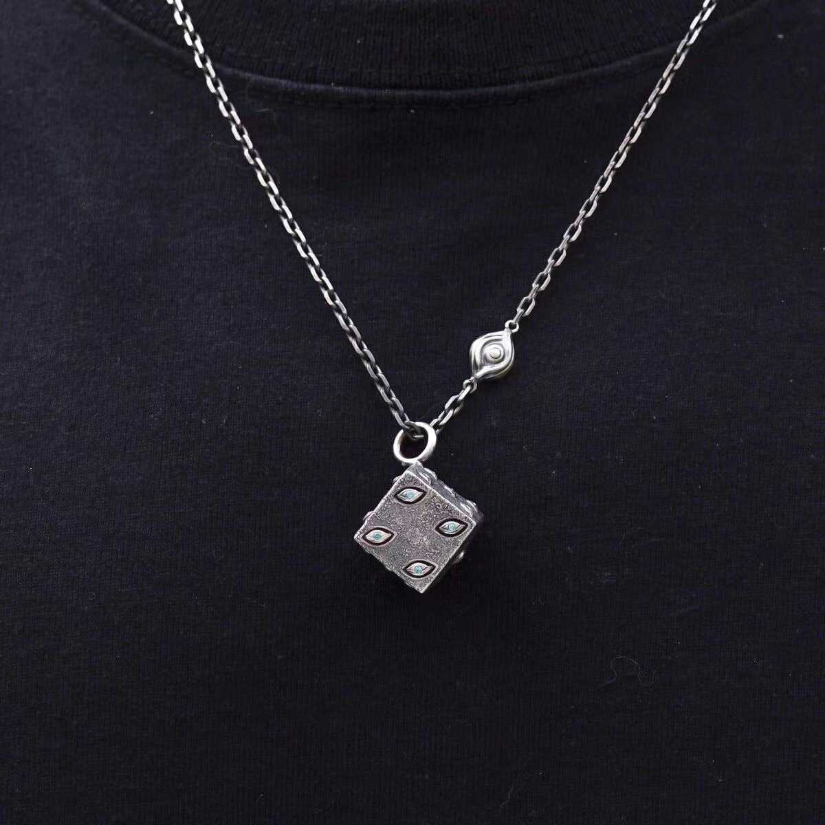 Jujutsu Kaisen Satoru Gojo Eye Dice Pendant Necklace – Anime Jewelry Gift for Fans